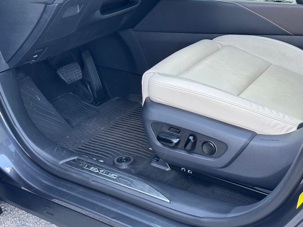 2024 Lexus RX 350 Luxury photo 21