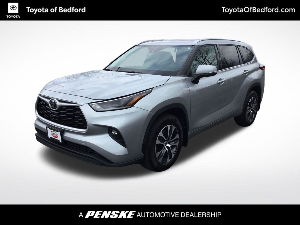 Thumbnail: 2021 Toyota Highlander - 1