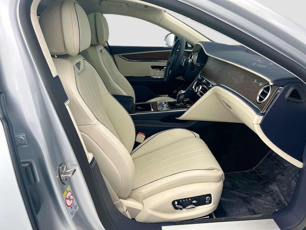 Thumbnail: 2026 Bentley Flying Spur - 19