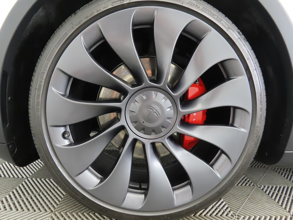 Thumbnail: 2024 Tesla Model Y - 30