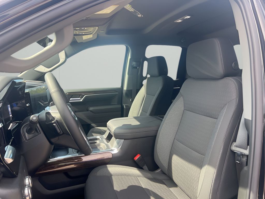 New 2026 Black GMC Elevation image 27