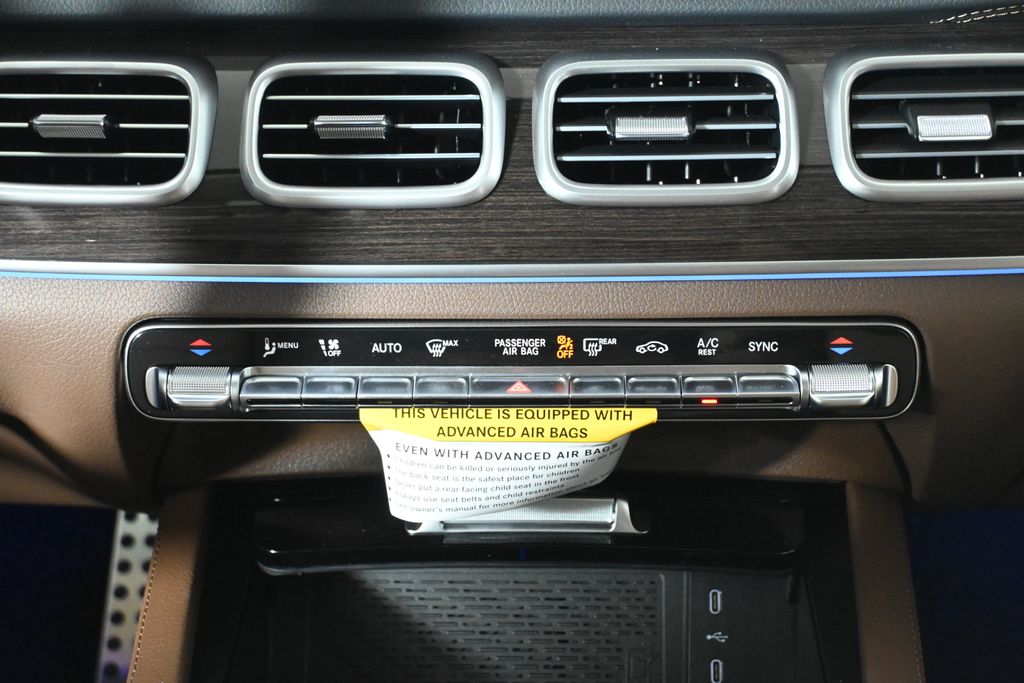 Thumbnail: 2026 Mercedes-Benz GLS - 18