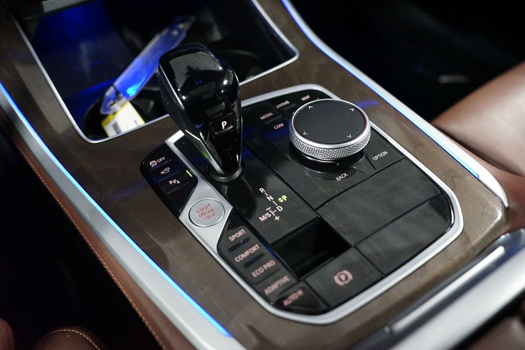 Thumbnail: 2022 BMW X5 - 22