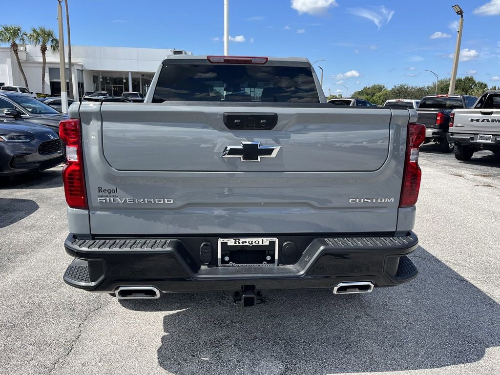 2024 Chevrolet Silverado 1500 Custom Trail Boss 6