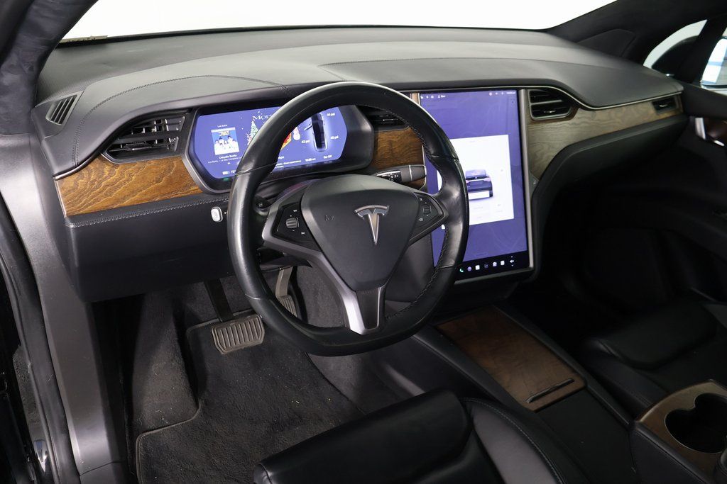 Thumbnail: 2021 Tesla Model X - 7