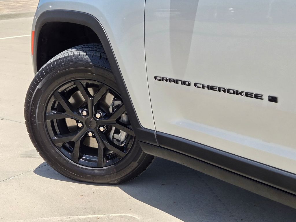 Used 2024 Jeep Grand Cherokee L SUV
