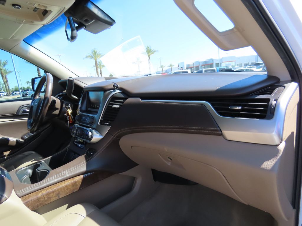 2016 Chevrolet Tahoe LT 17