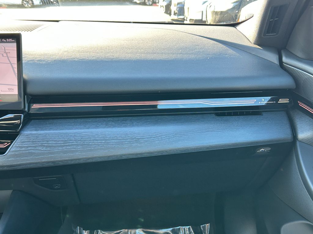 Thumbnail: 2025 BMW 5 Series - 26