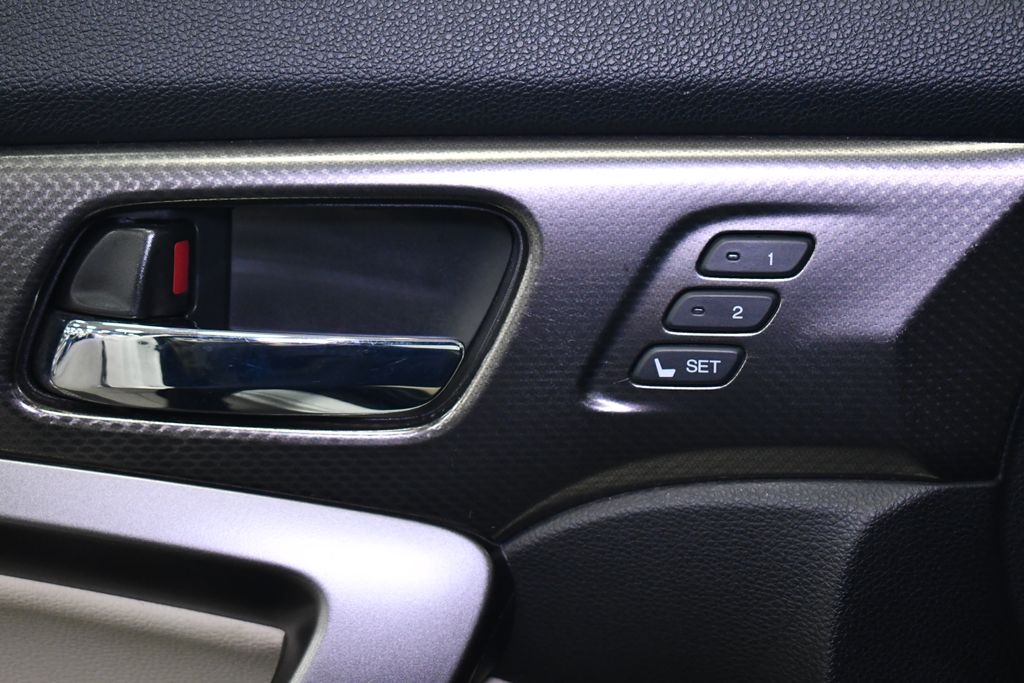 Thumbnail: 2016 Honda Accord - 17