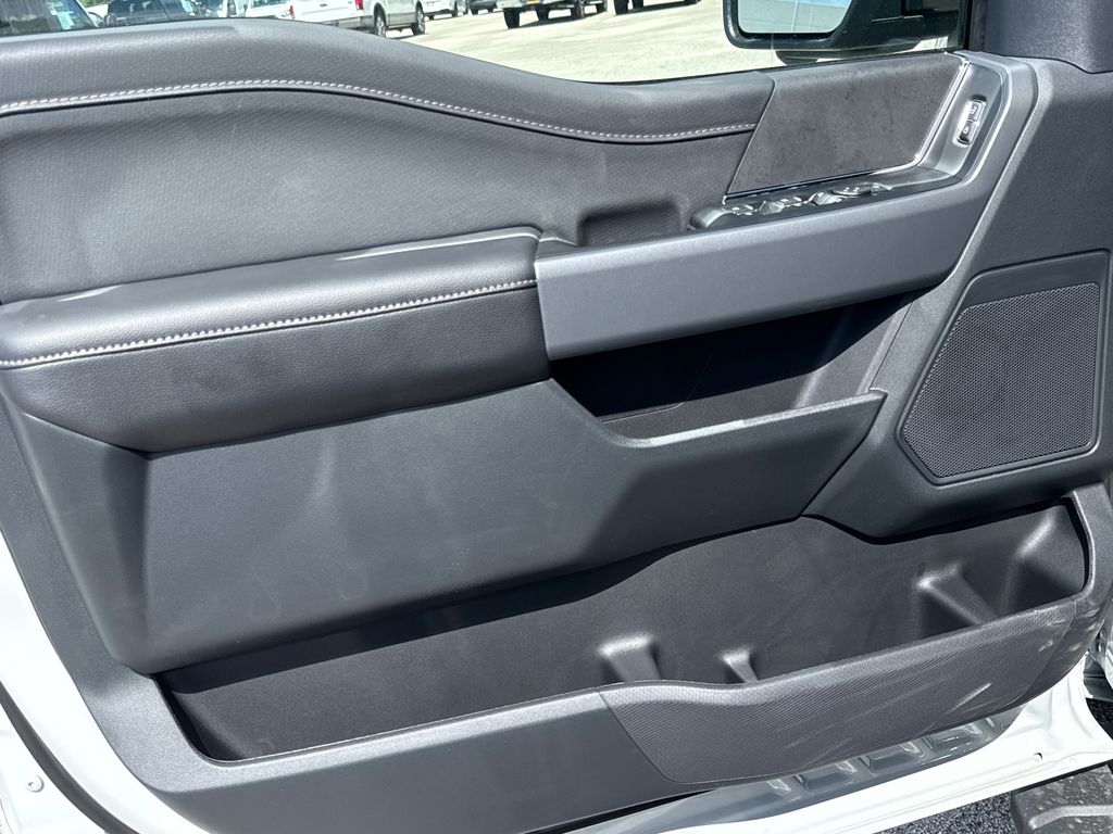 New 2026 White Ford XLT image 18