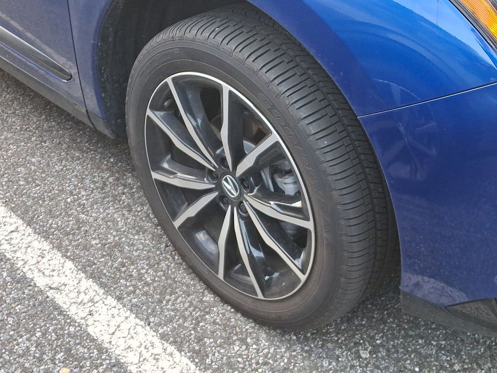 Thumbnail: 2025 Acura RDX - 4