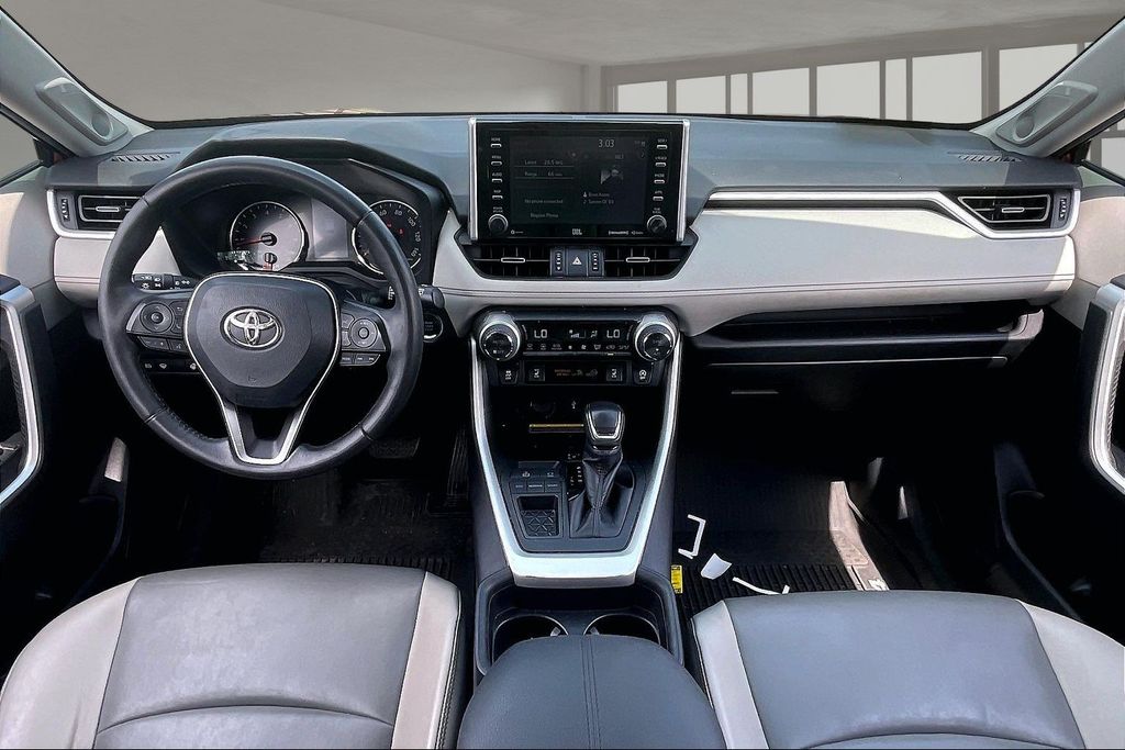 Used 2020 Toyota RAV4 SUV