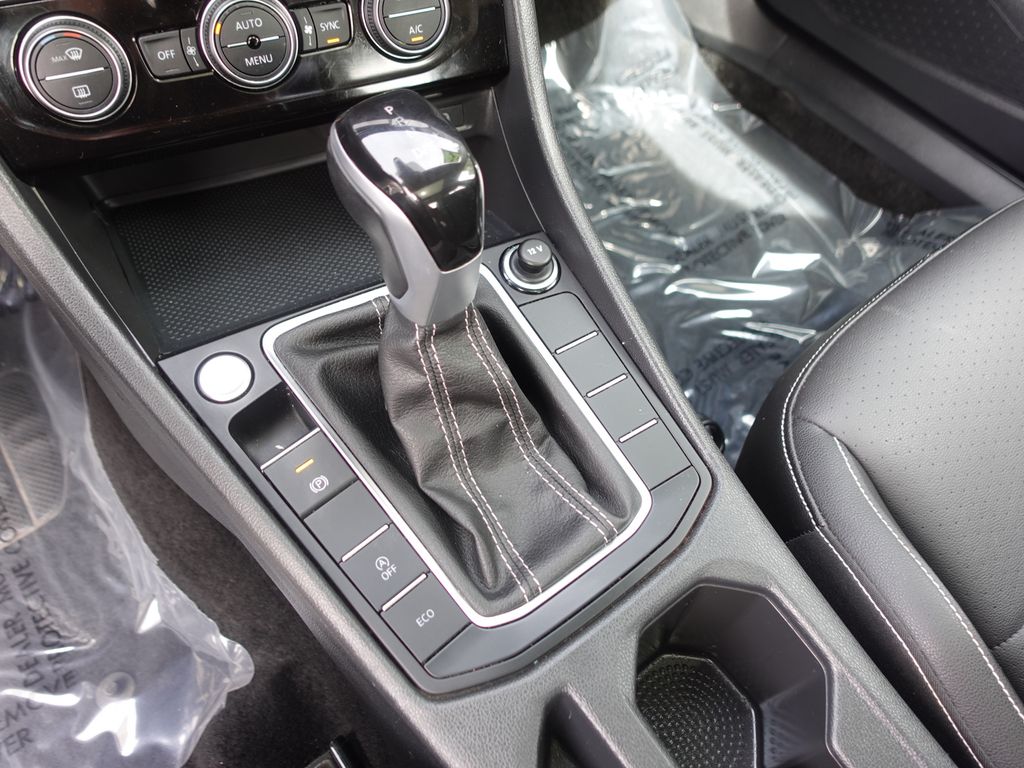 Used 2024  Volkswagen 1.5T SE image 20