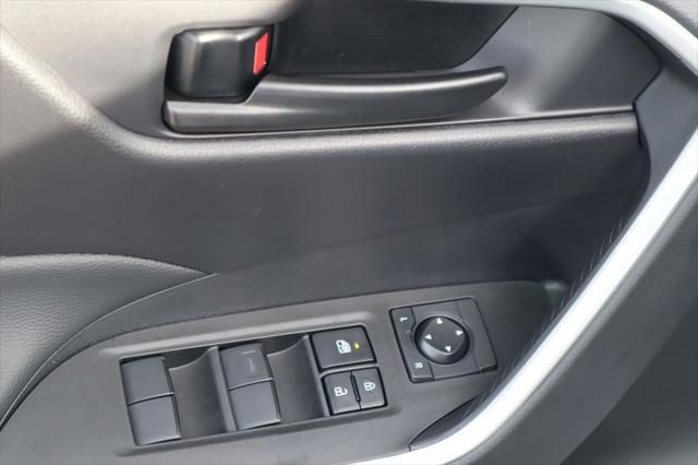 Thumbnail: 2025 Toyota RAV4 - 22