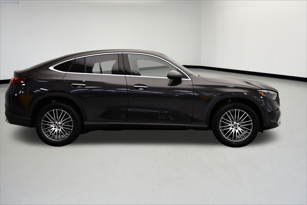 Thumbnail: 2025 Mercedes-Benz GLC - 6