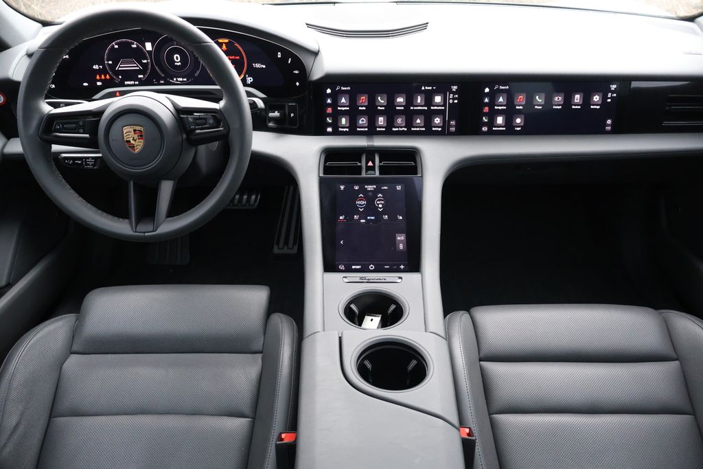 Thumbnail: 2022 Porsche Taycan - 13