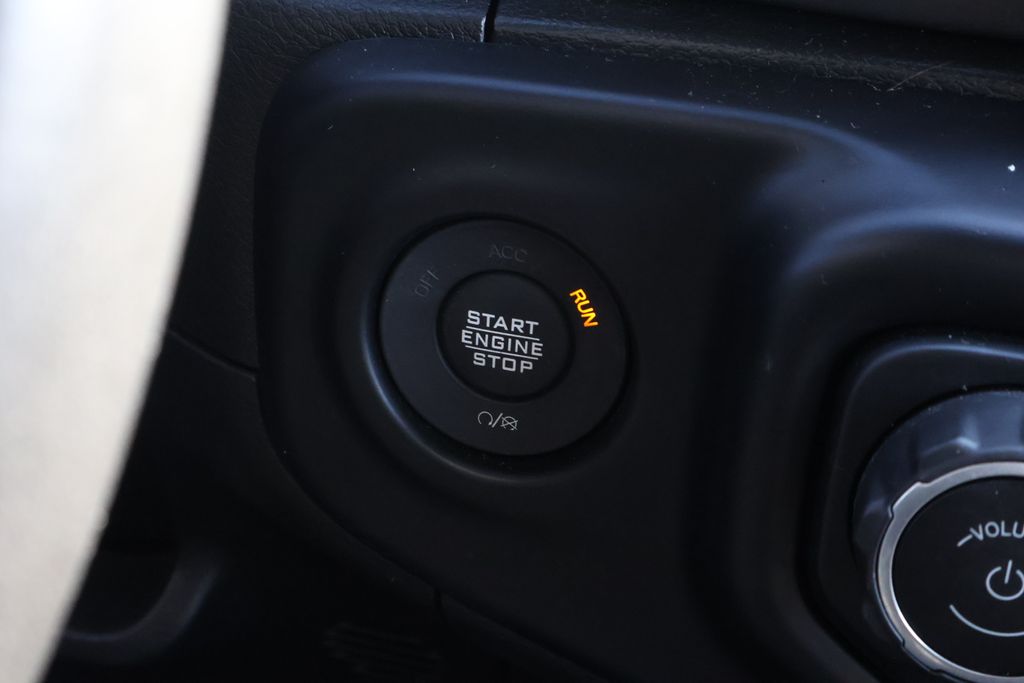 Thumbnail: 2023 Jeep Wrangler - 25