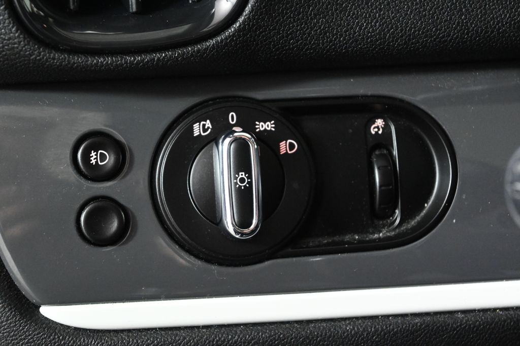 Thumbnail: 2019 MINI Cooper Countryman - 26