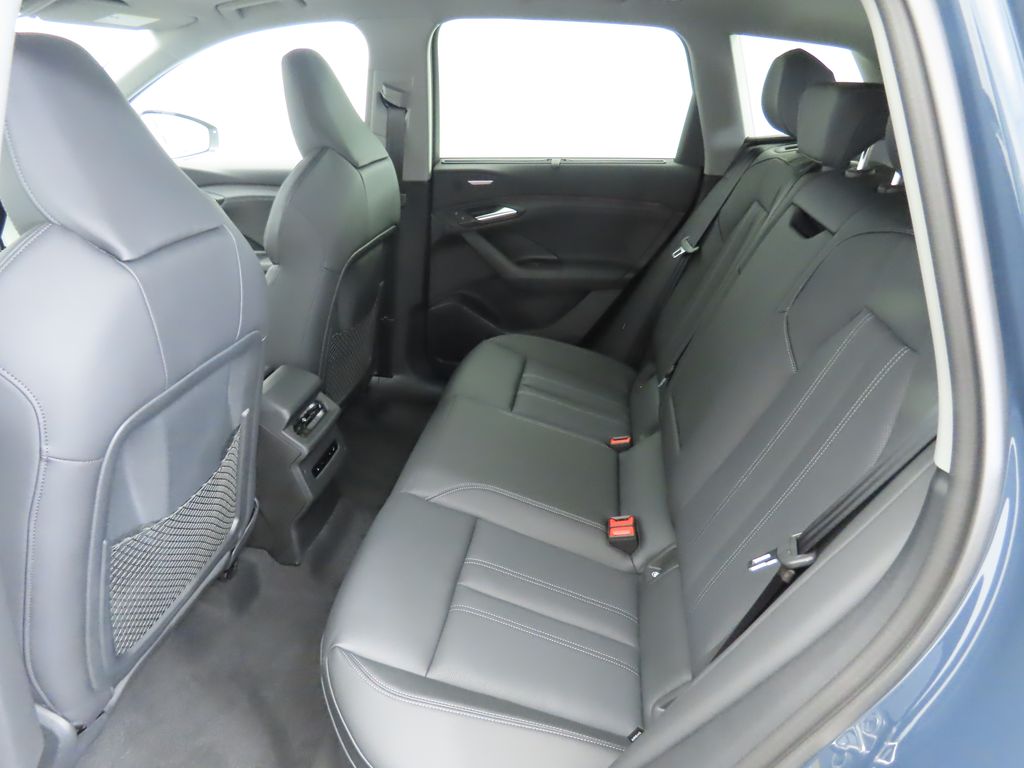Thumbnail: 2025 Audi Q6 e-tron - 23