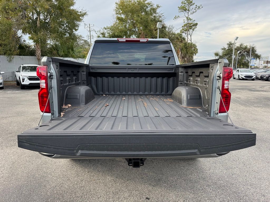 2025 Chevrolet Silverado 1500 Custom 12