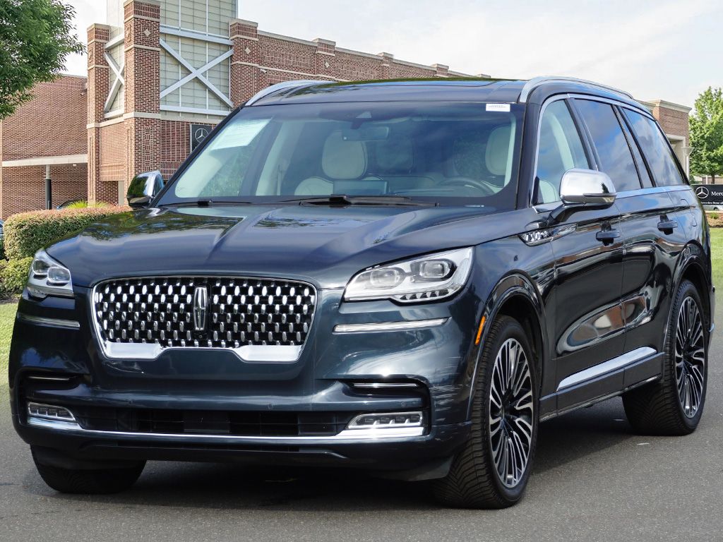 Thumbnail: 2021 Lincoln Aviator - 4