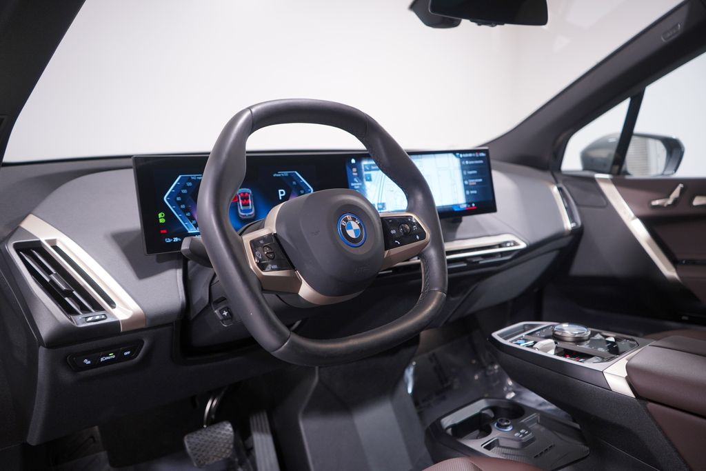 Thumbnail: 2023 BMW iX - 6