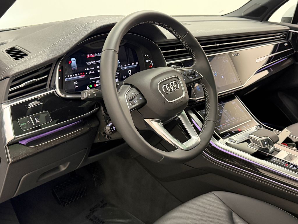 Thumbnail: 2026 Audi Q7 - 22