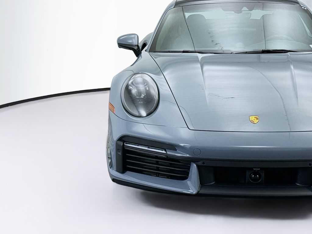 Thumbnail: 2025 Porsche 911 - 12