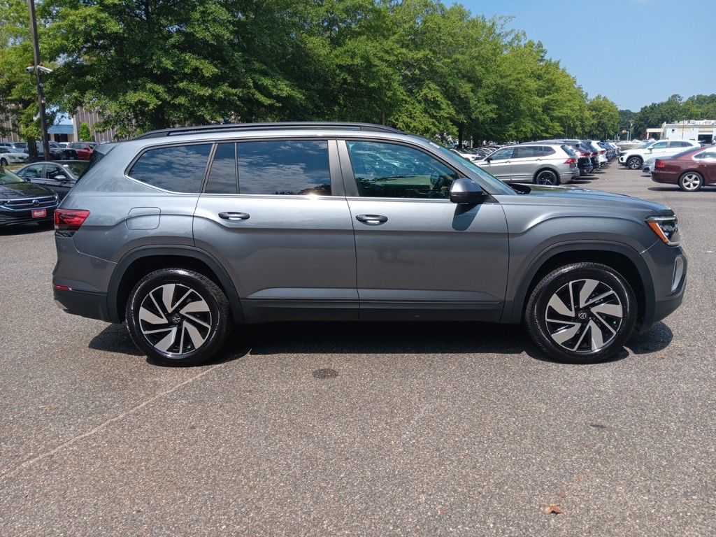 2024 Volkswagen Atlas 2.0T SE w/Technology 6