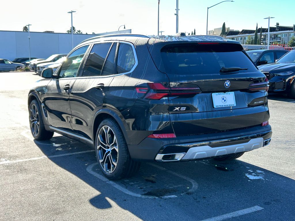 2025 BMW X5 xDrive50e 3