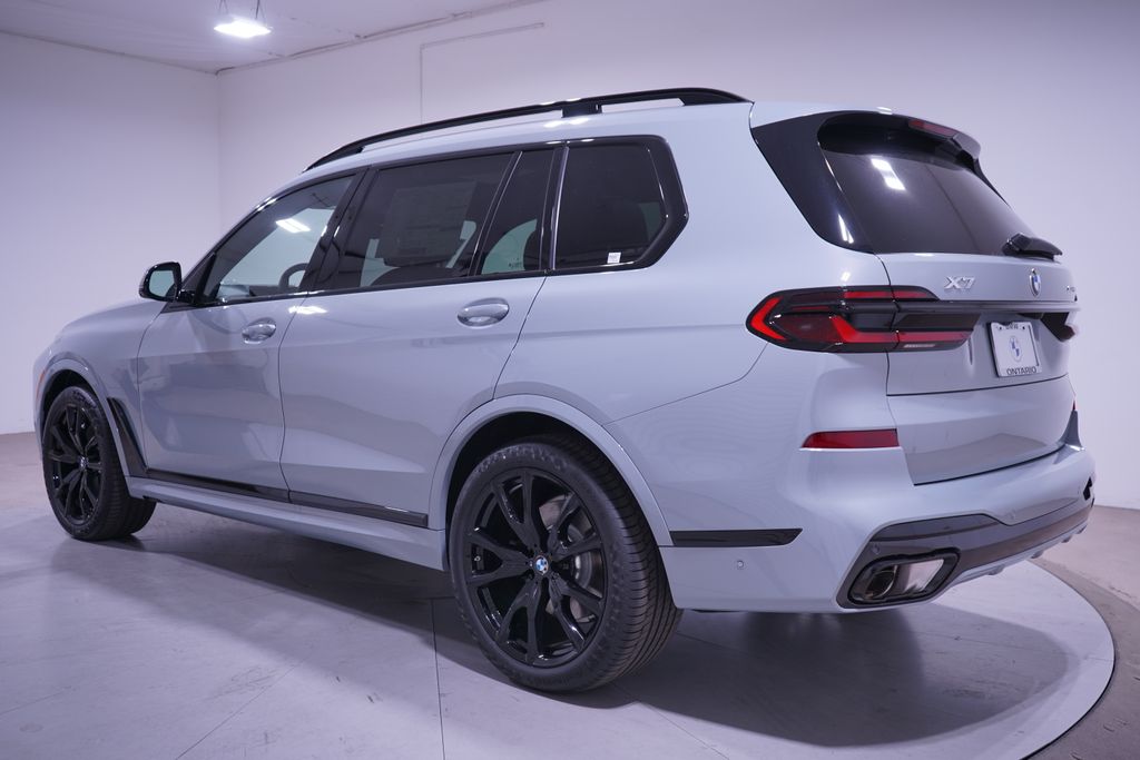 2024 BMW X7 xDrive40i 3