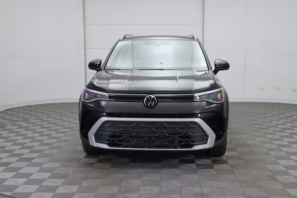 2025 Volkswagen Taos SE 3