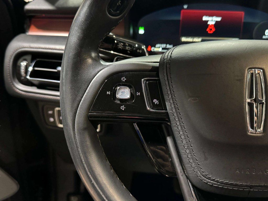 Certified Used 2022 Infinite Black Metallic Clearcoat Lincoln Grand Touring image 12