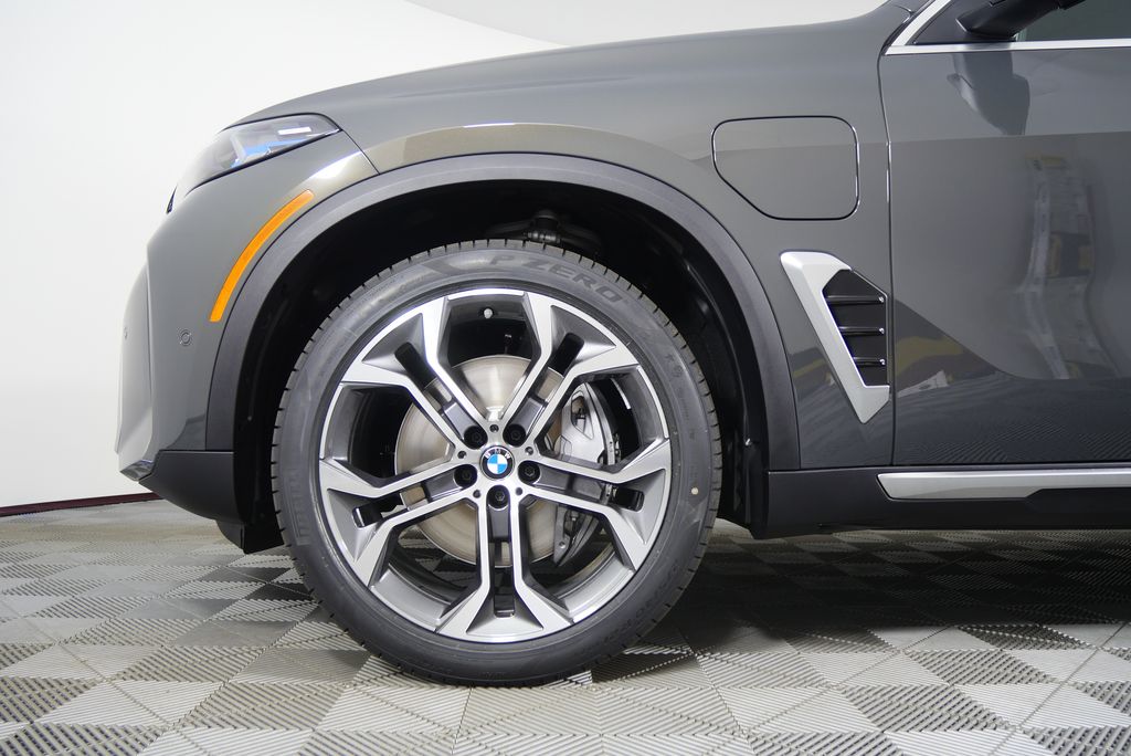 Thumbnail: 2026 BMW X5 - 7