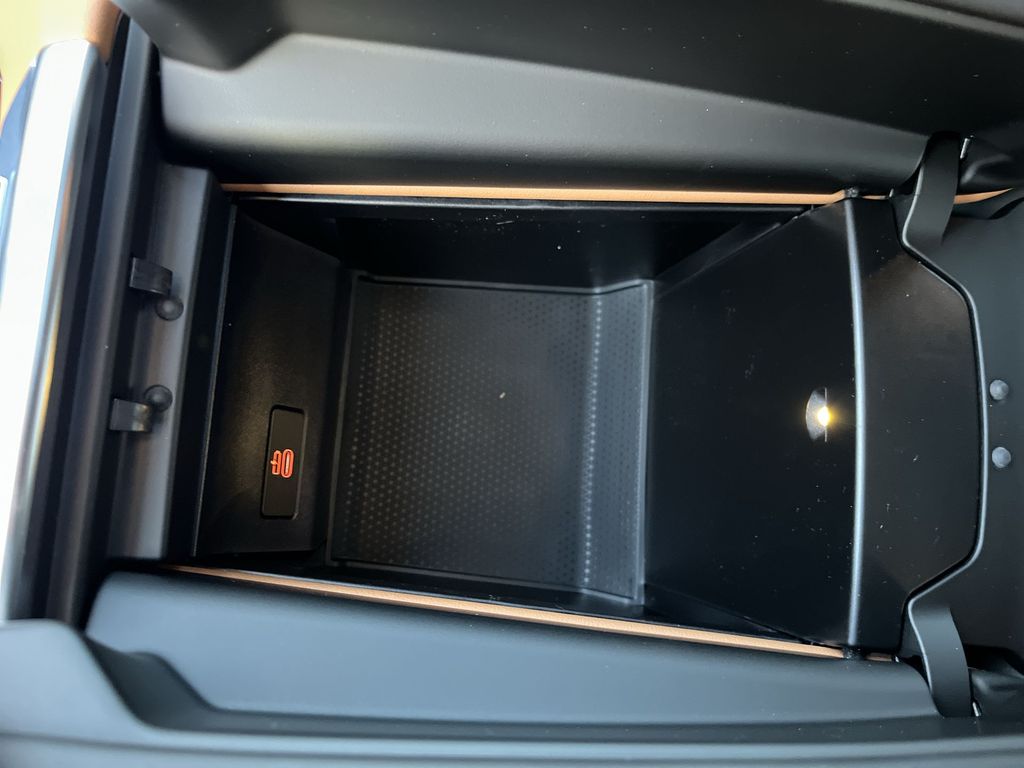 Thumbnail: 2026 BMW X5 - 21