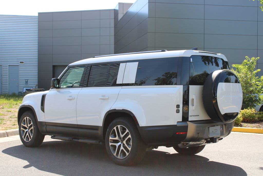 New 2026 White Land Rover S image 6