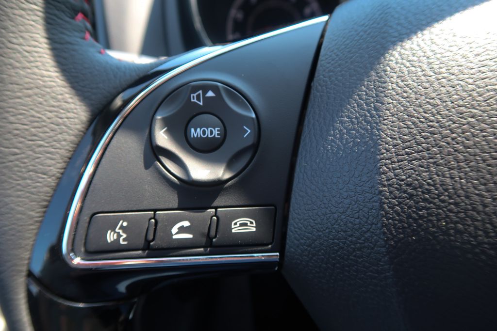 2027 Mitsubishi Outlander Sport LE