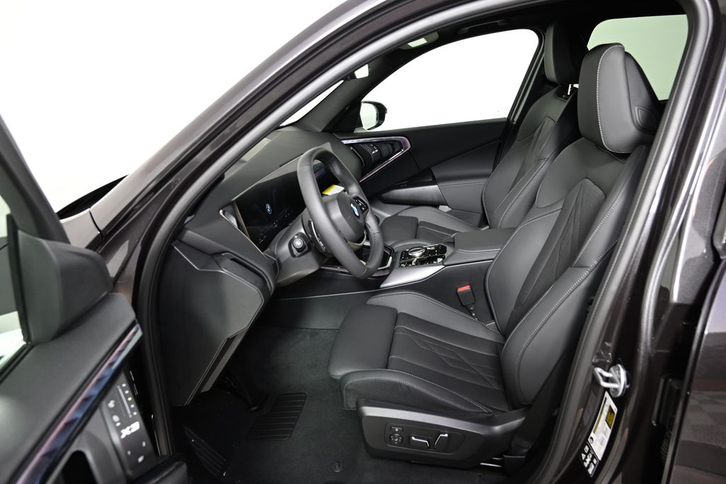 Thumbnail: 2025 BMW X3 - 14