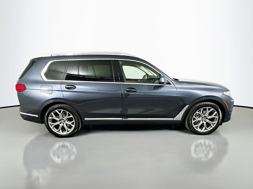 Thumbnail: 2021 BMW X7 - 4