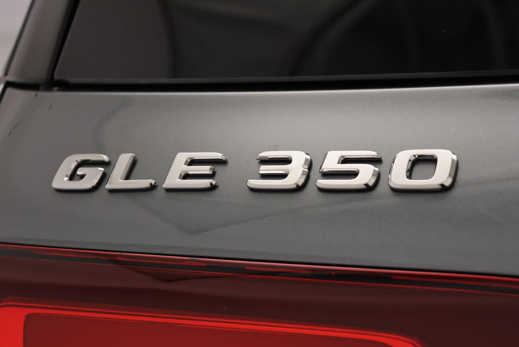 Thumbnail: 2026 Mercedes-Benz GLE - 9