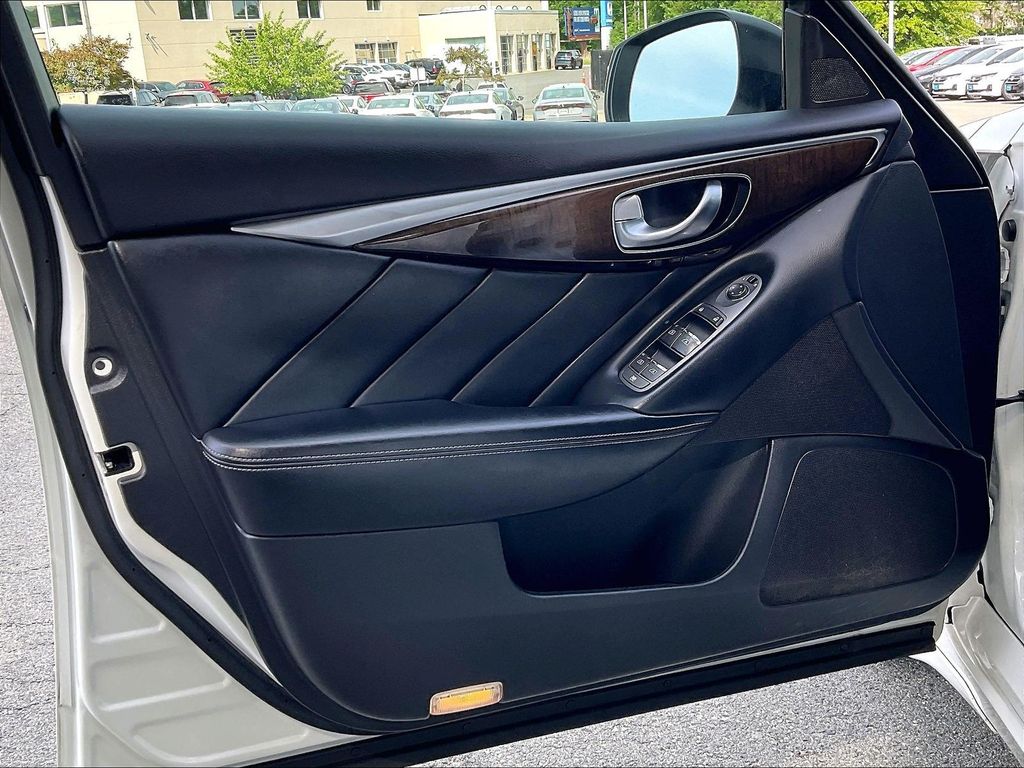 2018 INFINITI Q50 — photo 8
