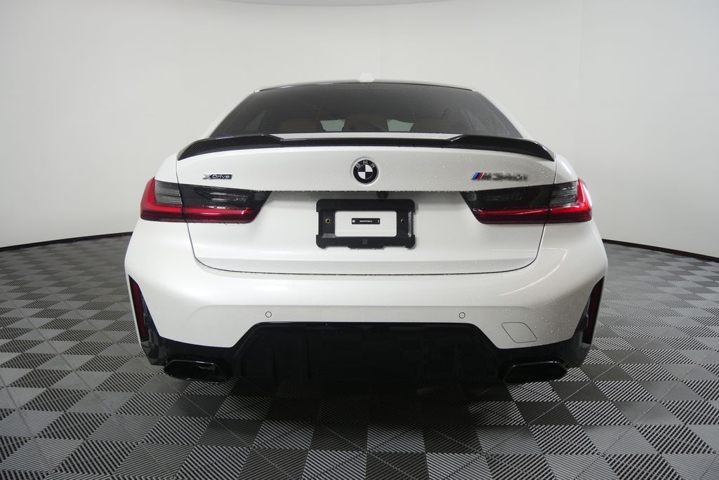 Thumbnail: 2026 BMW 3 Series - 4