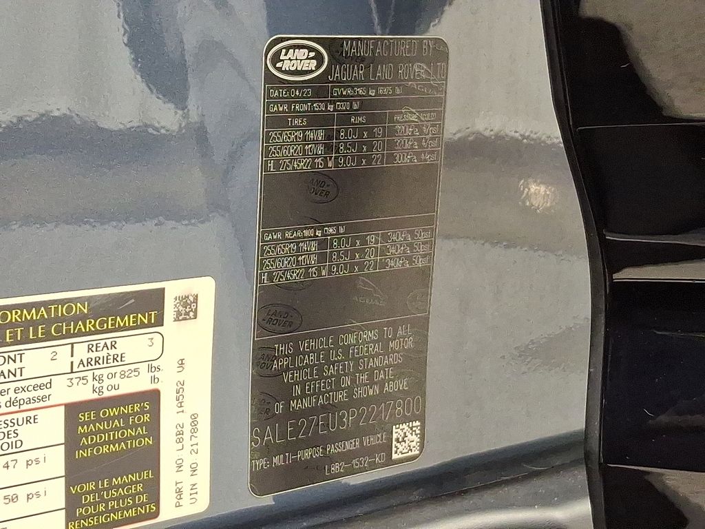 Thumbnail: 2023 Land Rover Defender - 29