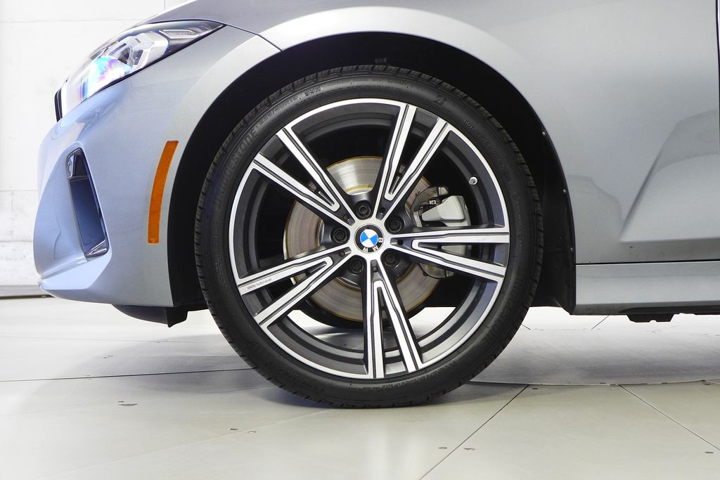 Thumbnail: 2024 BMW 3 Series - 5