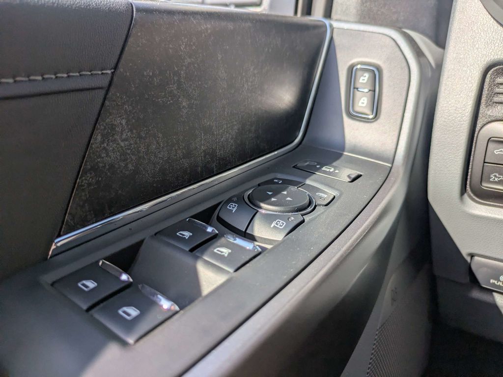 2026 Ford F-350 Super Duty XLT