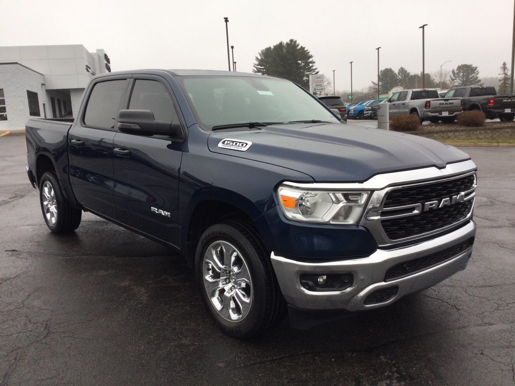 2023 RAM 1500 Big Horn Crew Cab 4WD