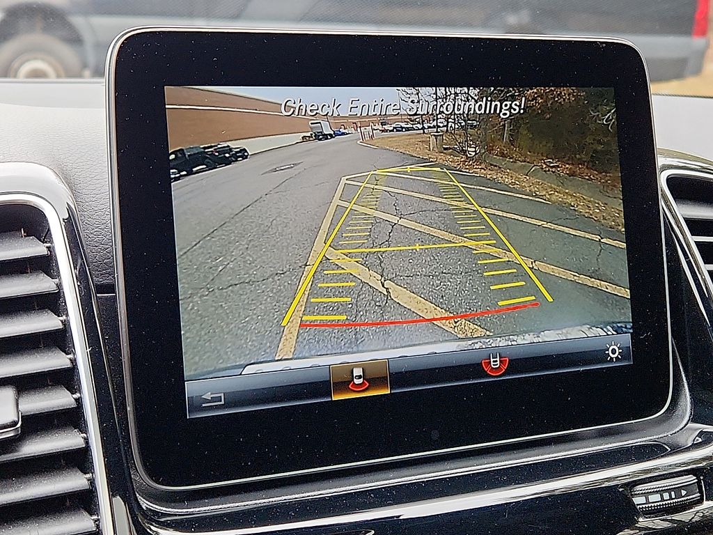 Thumbnail: 2018 Mercedes-Benz GLE - 20