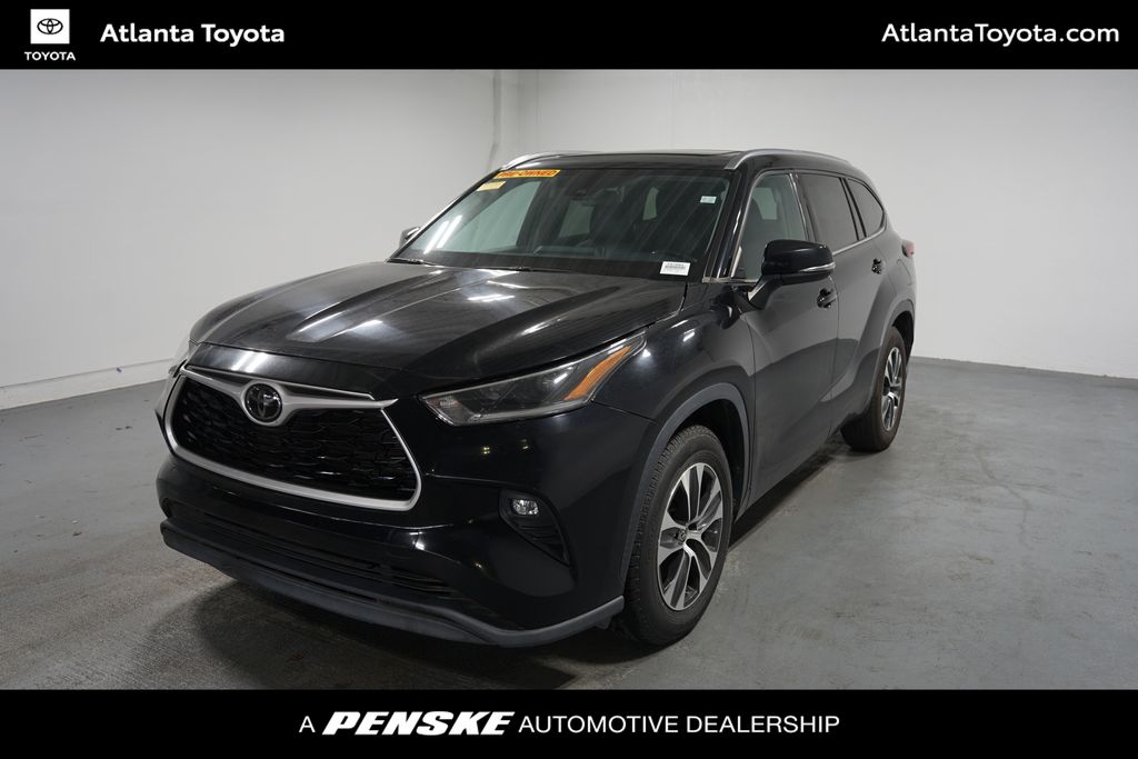 2021 Toyota Highlander XLE -
                Duluth, GA