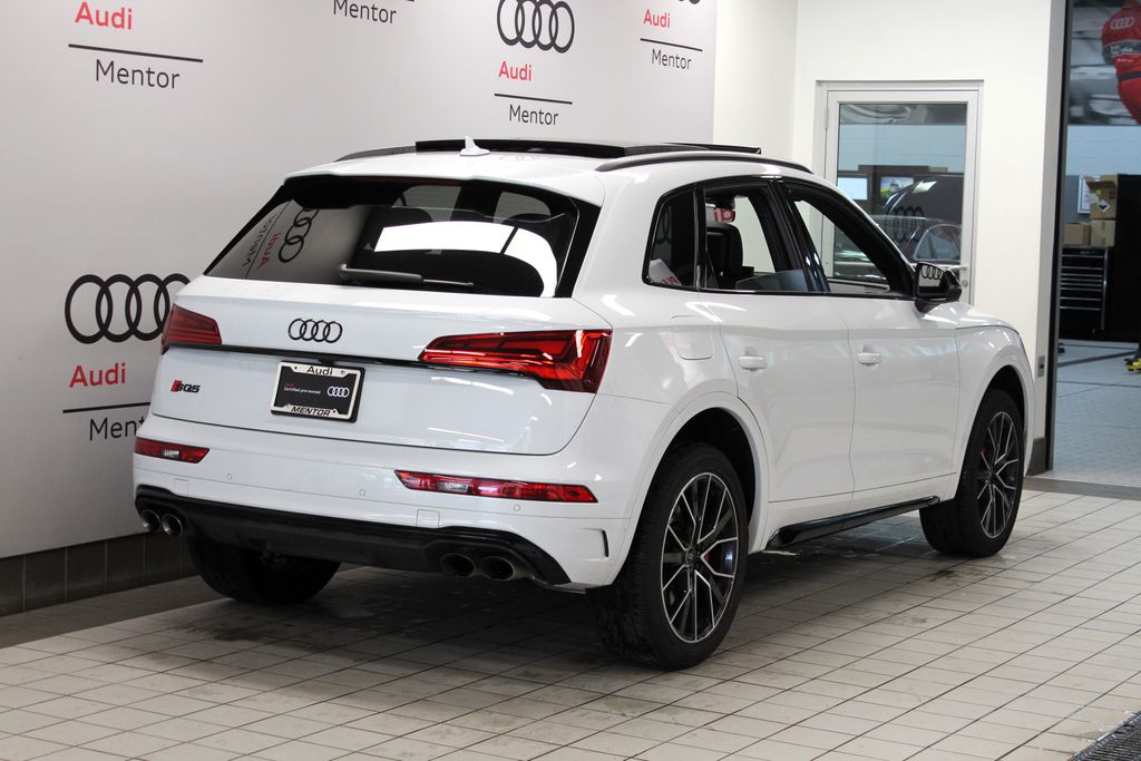 Thumbnail: 2024 Audi SQ5 - 6