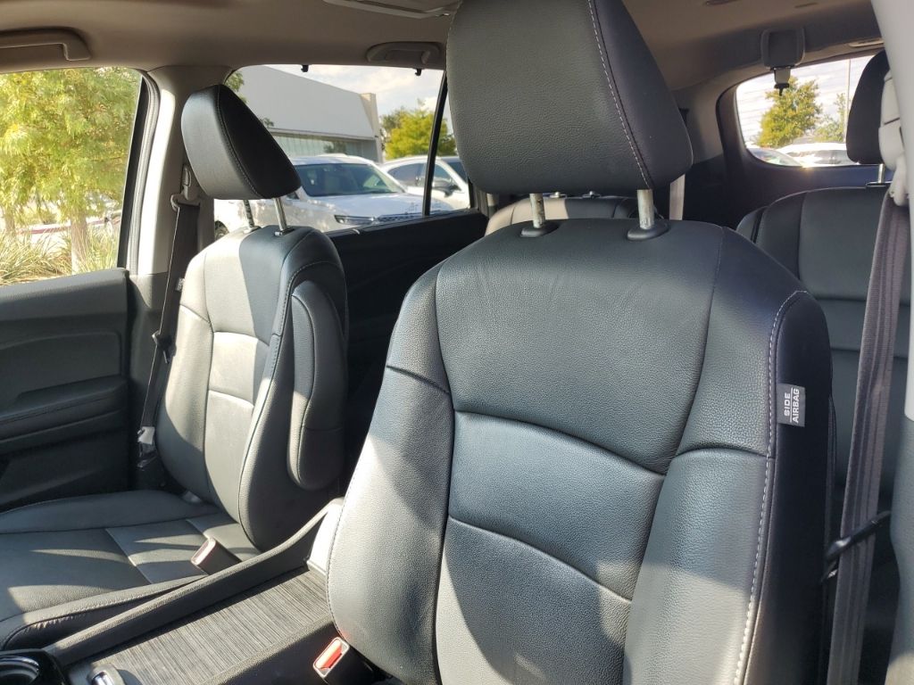 Used Car 2022 Honda Pilot  Touring For Sale Under $35,000 In Austin, Texas